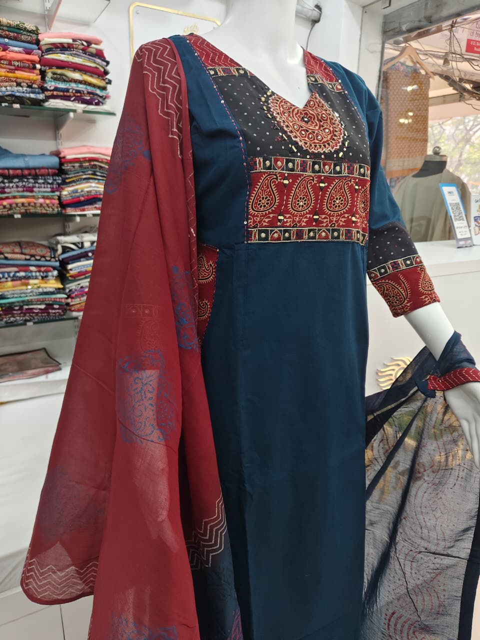 Dark Blue Ethnic Printed Kurta Set with Contrast Dupatta