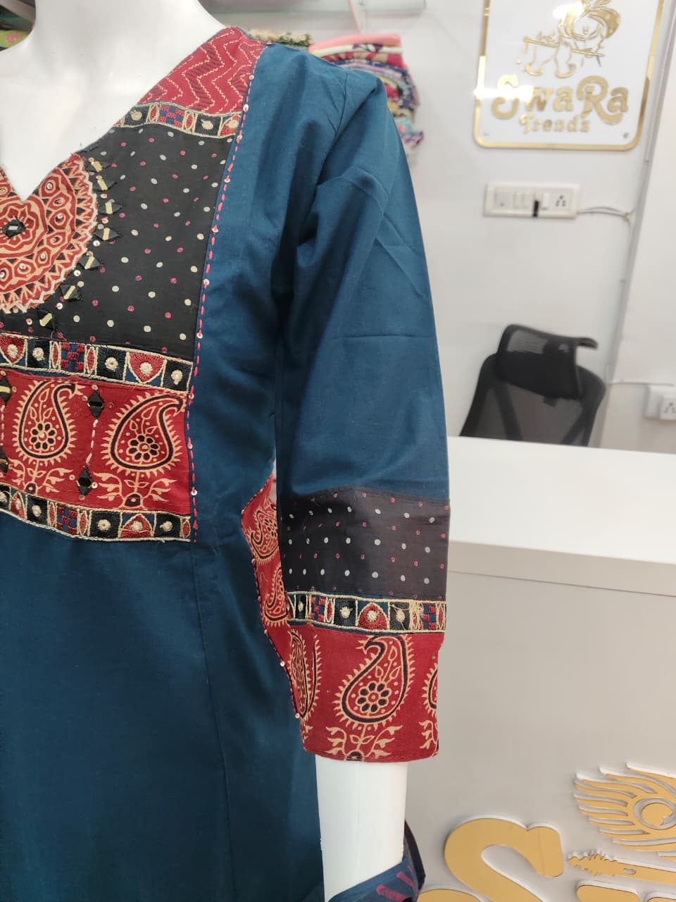 Dark Blue Ethnic Printed Kurta Set with Contrast Dupatta