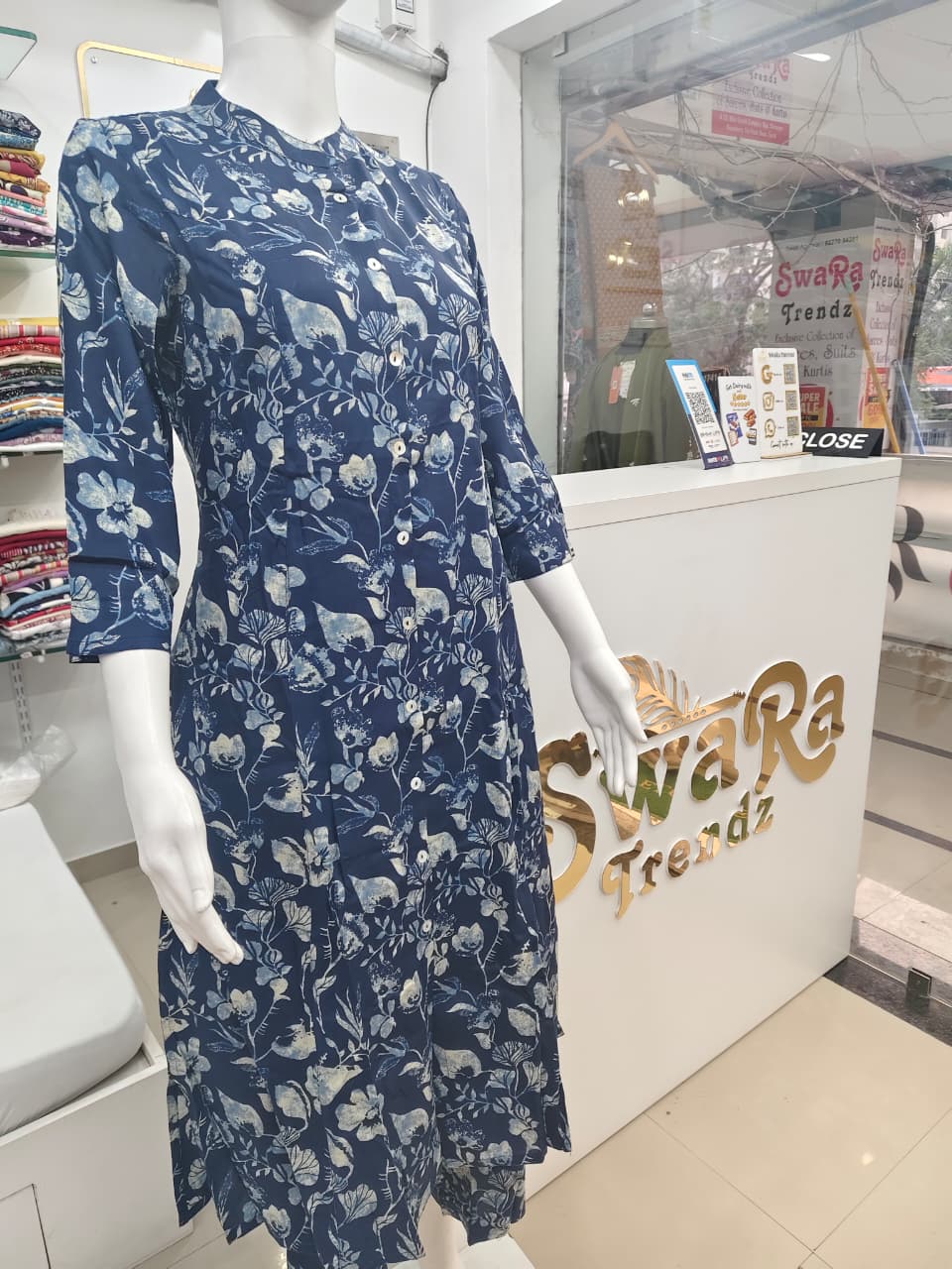 Navy Blue Floral Printed Kurta Set for Women