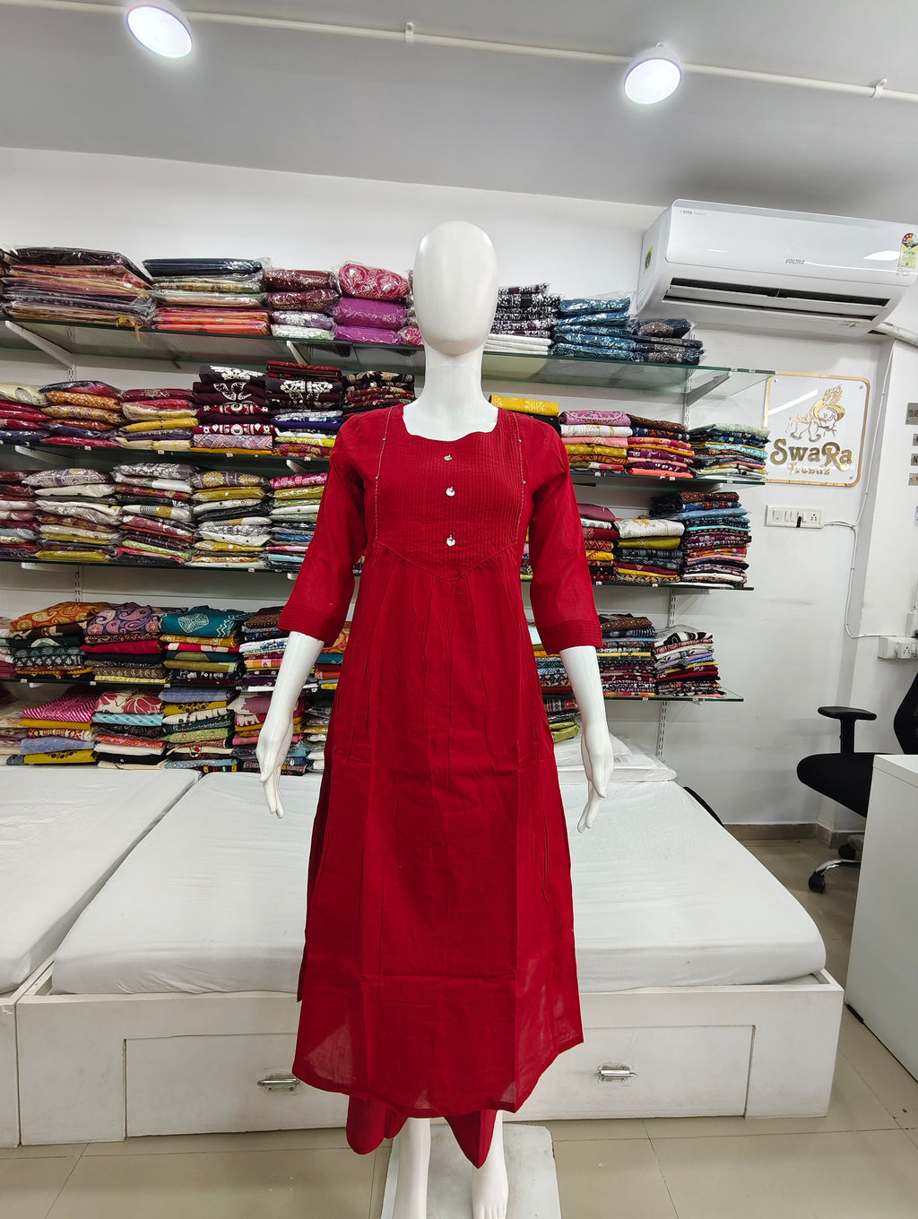 Elegant Mul Cotton 2-Piece Red Kurti Palazzo Set – Soft & Breathable Daily Wear