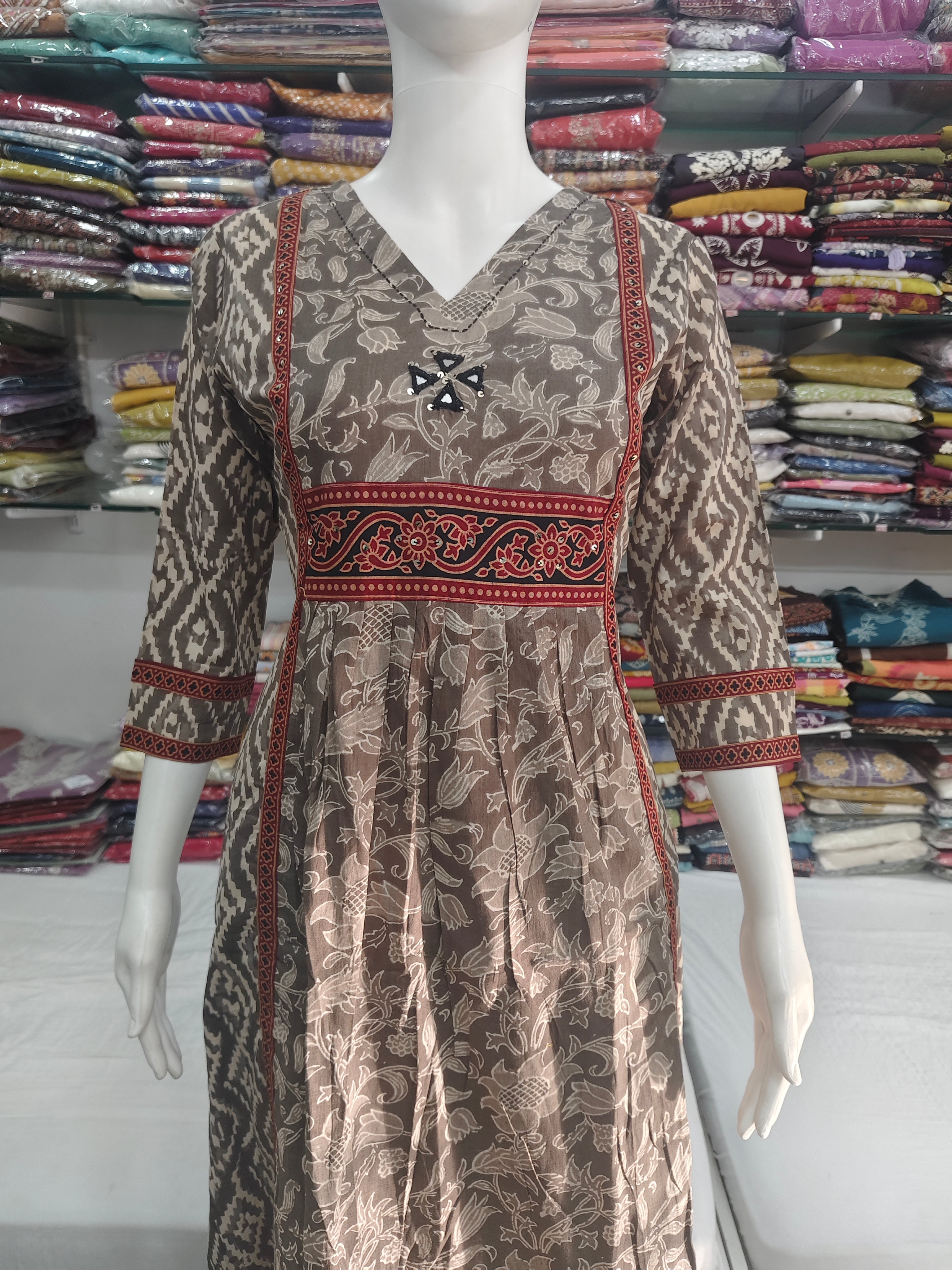 Elegant Floral Printed Cotton Kurta Pant Set for Women | Ethnic Casual Wear