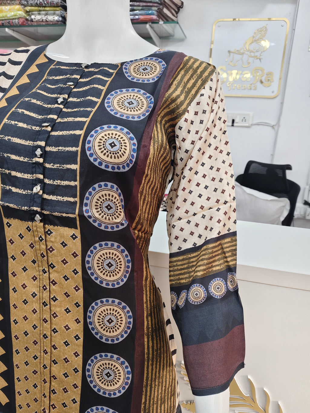 Classic Silk Printed Short Kurti Top for Women – Elegant Ethnic Casual Wear