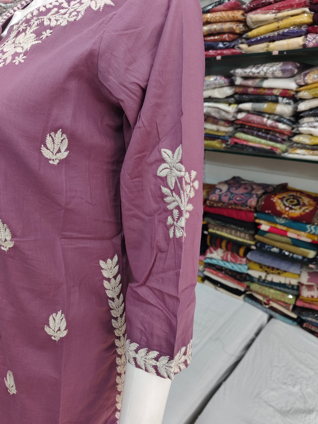 Women’s Mul Cotton Embroidered Short Kurti Top – Lavender Pink