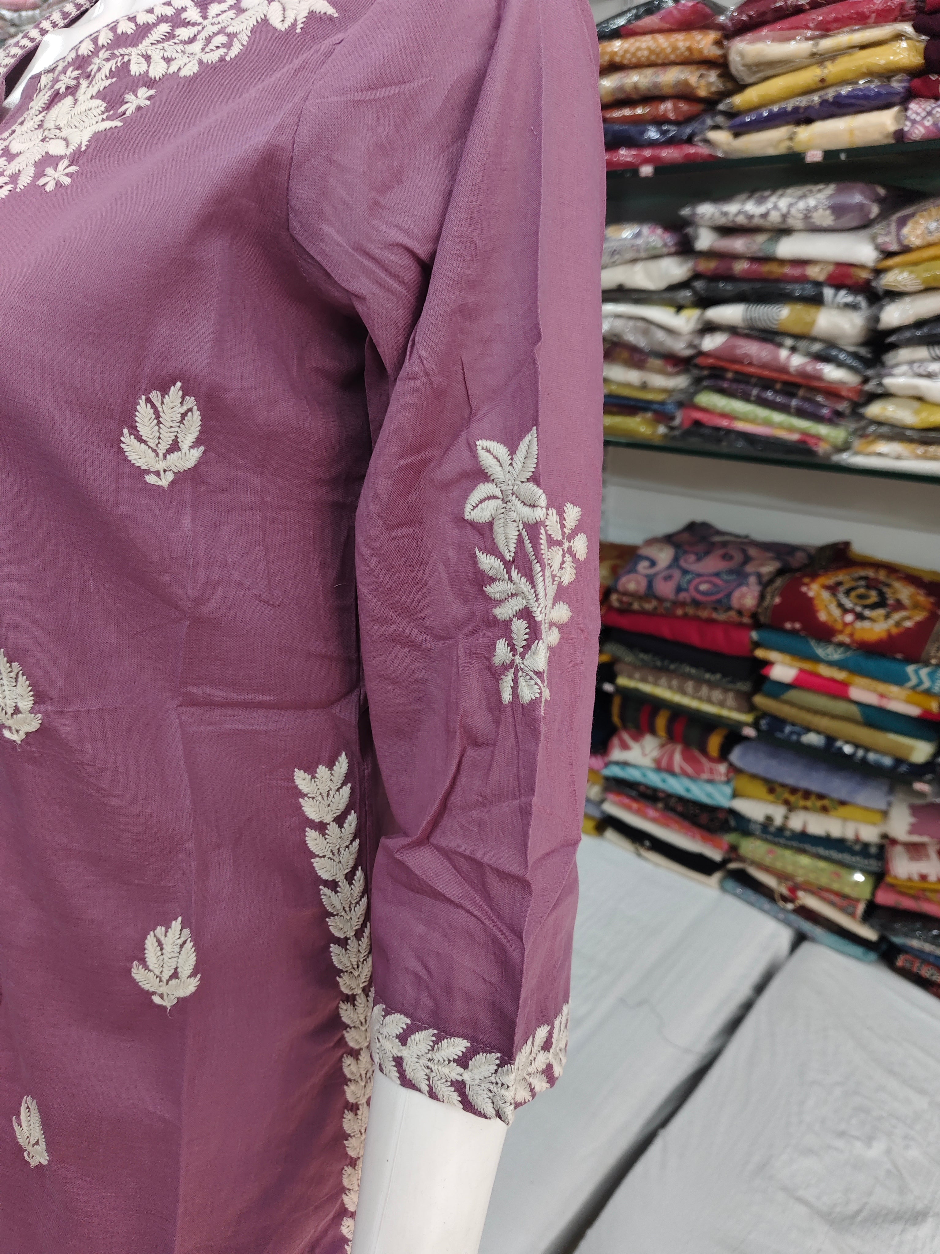 Women’s Mul Cotton Embroidered Short Kurti Top – Lavender Pink