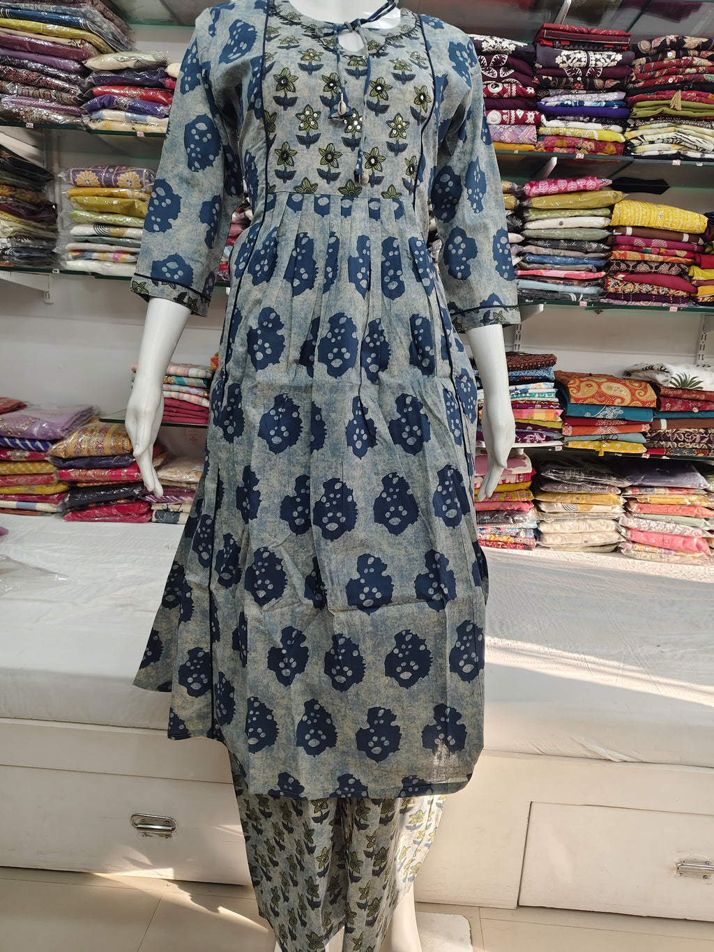 Elegant Indigo Printed Kurti with Palazzo Set (2-Piece Cotton Outfit)