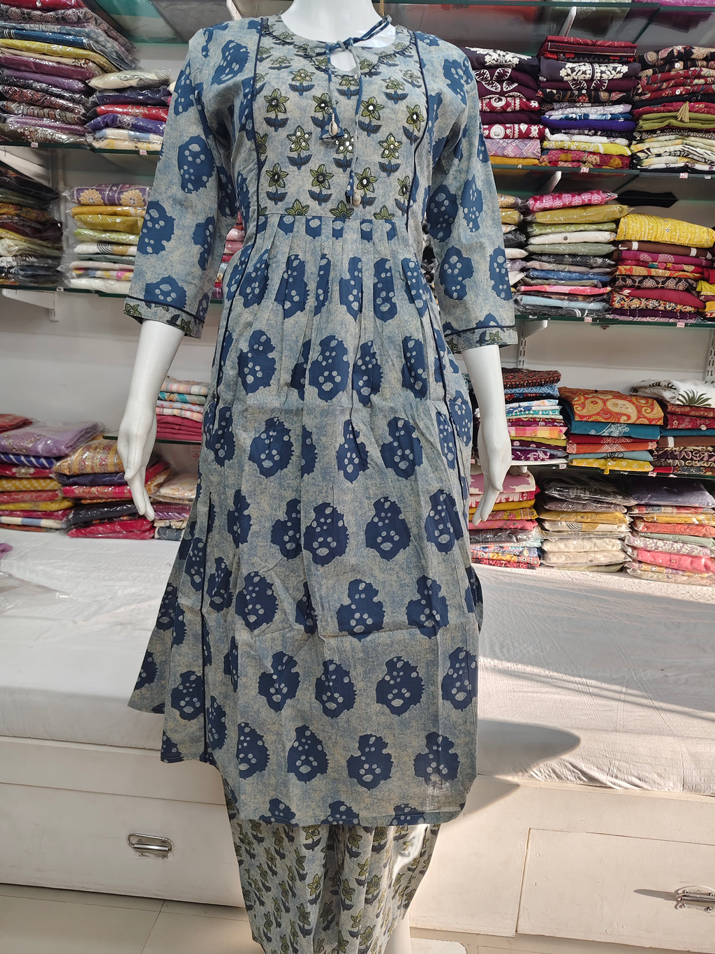Elegant Indigo Printed Kurti with Palazzo Set (2-Piece Cotton Outfit)