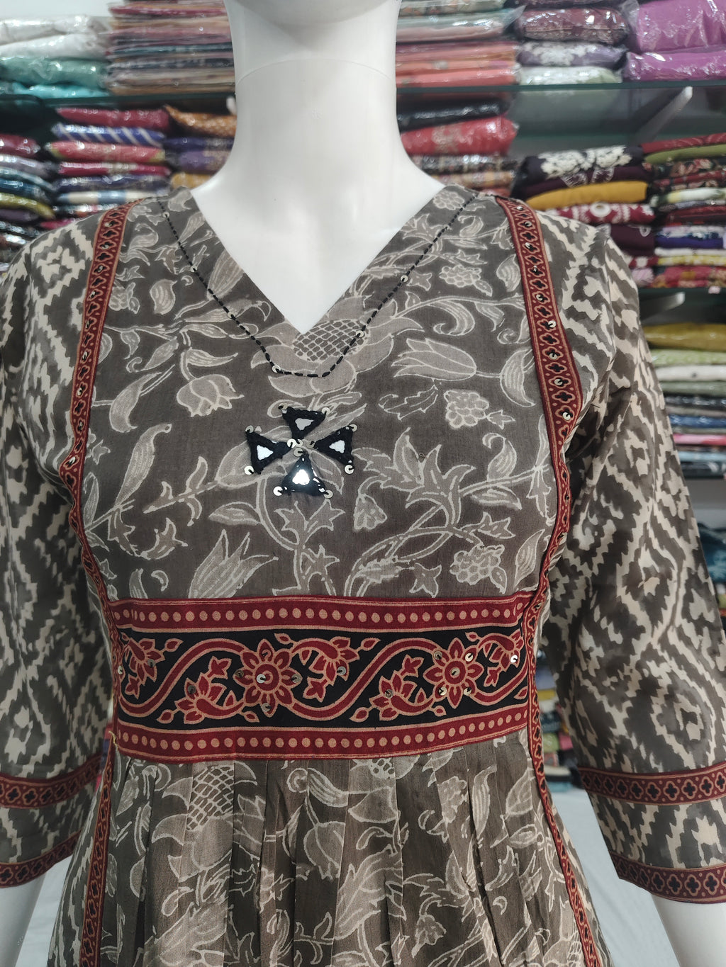Elegant Floral Printed Cotton Kurta Pant Set for Women | Ethnic Casual Wear