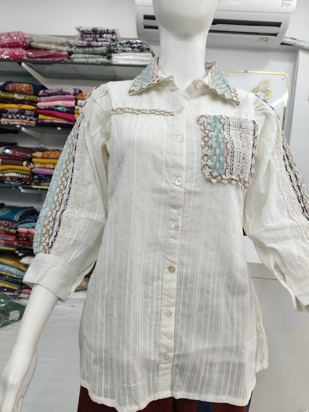 Elegant Pure Cotton Textured Short Top with Handcrafted Jute Lace Detailing