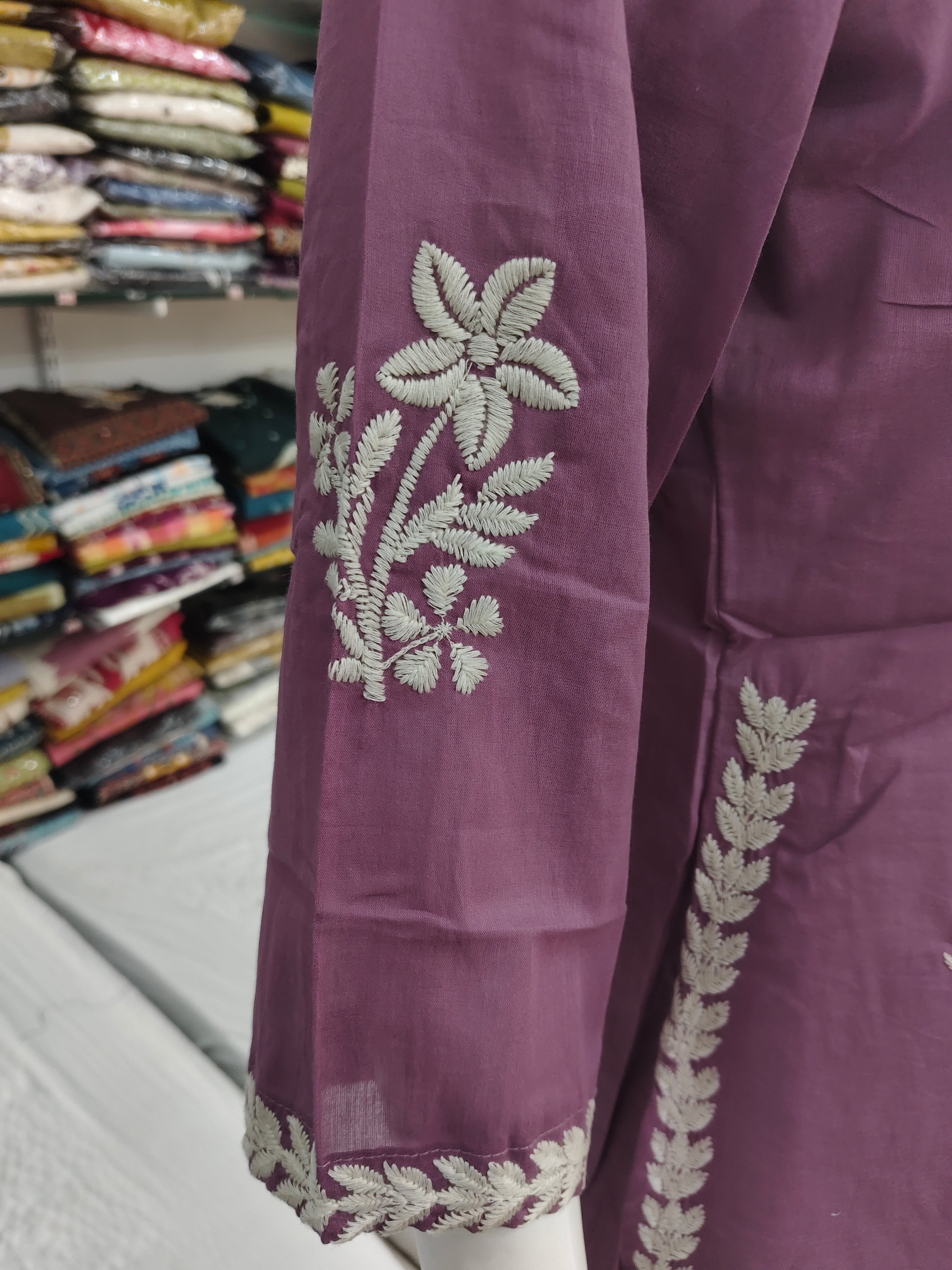 Women’s Mul Cotton Embroidered Short Kurti Top – Lavender Pink